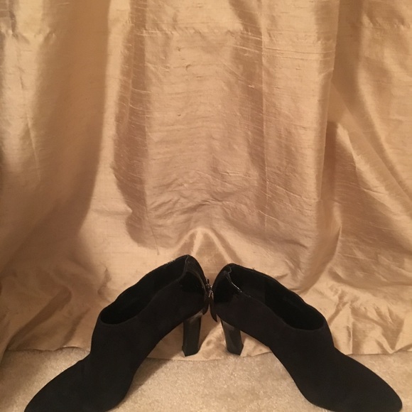 Suede booties - Picture 3 of 6